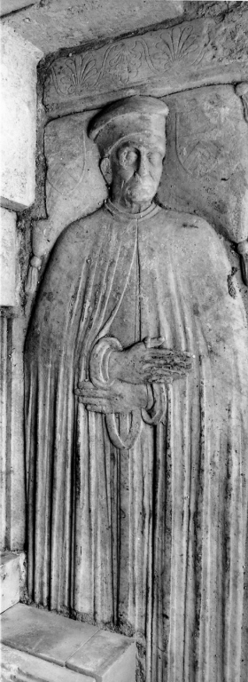 ritratto d'uomo (lapide tombale) - ambito Italia centrale (sec. XV)