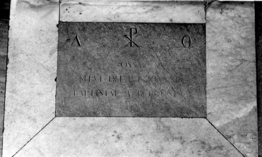 lapide tombale - ambito romano (sec. XIX)