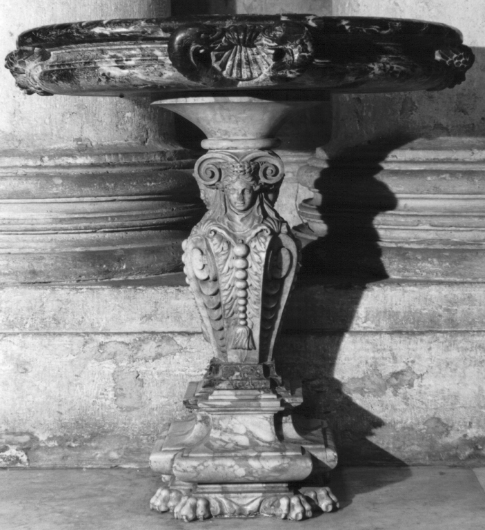 acquasantiera - a fusto - ambito romano (fine sec. XVI)