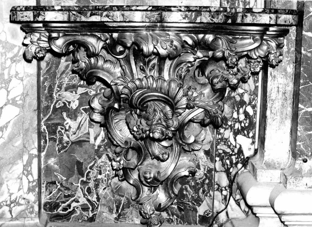 mensola, serie di Bischizzi Carlo, Richebach Alessandro (seconda metà sec. XVIII)