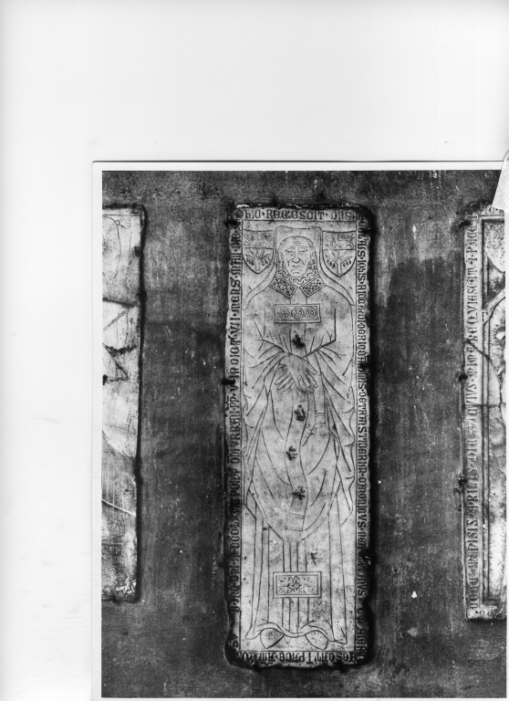 lastra tombale - ambito romano (sec. XIV)