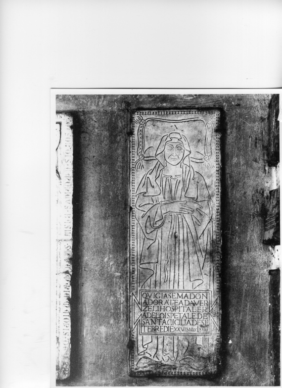 lastra tombale - ambito romano (sec. XV)