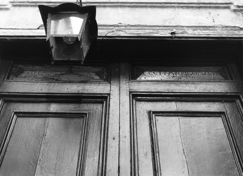 porta - a due battenti - ambito romano (sec. XVII)