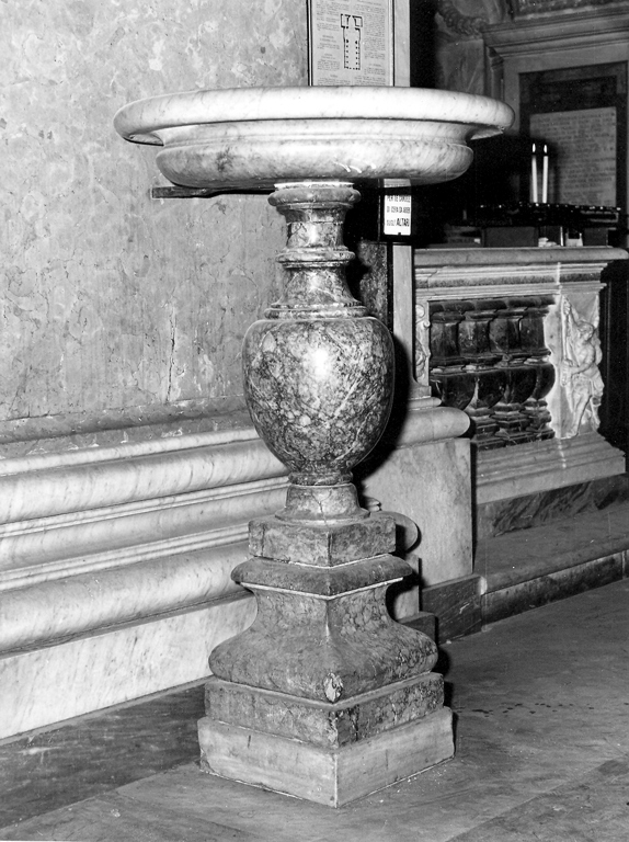 acquasantiera - a fusto - ambito romano (fine sec. XIX)