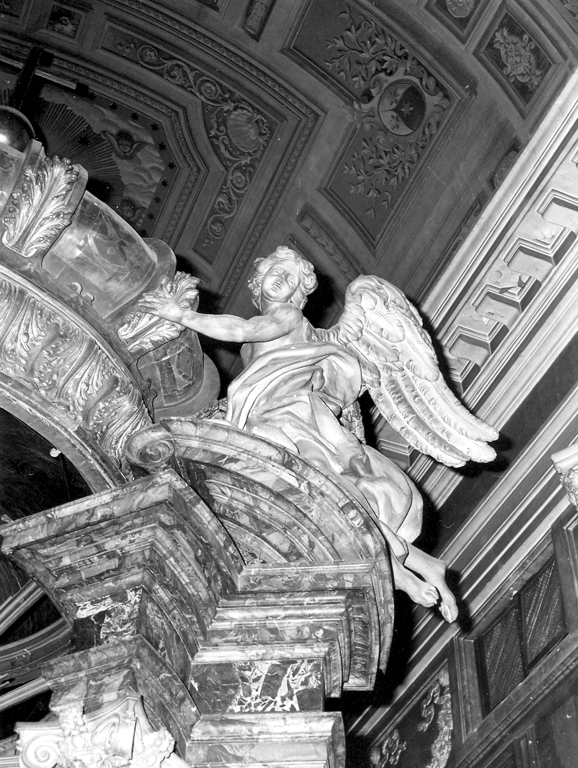 angelo reggicorona (statua) di Retti Leonardo (sec. XVII)