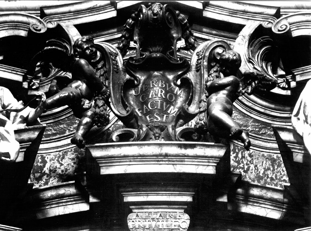 Angioletti reggitarga (gruppo scultoreo) di Cerroti Francesco (sec. XVIII)