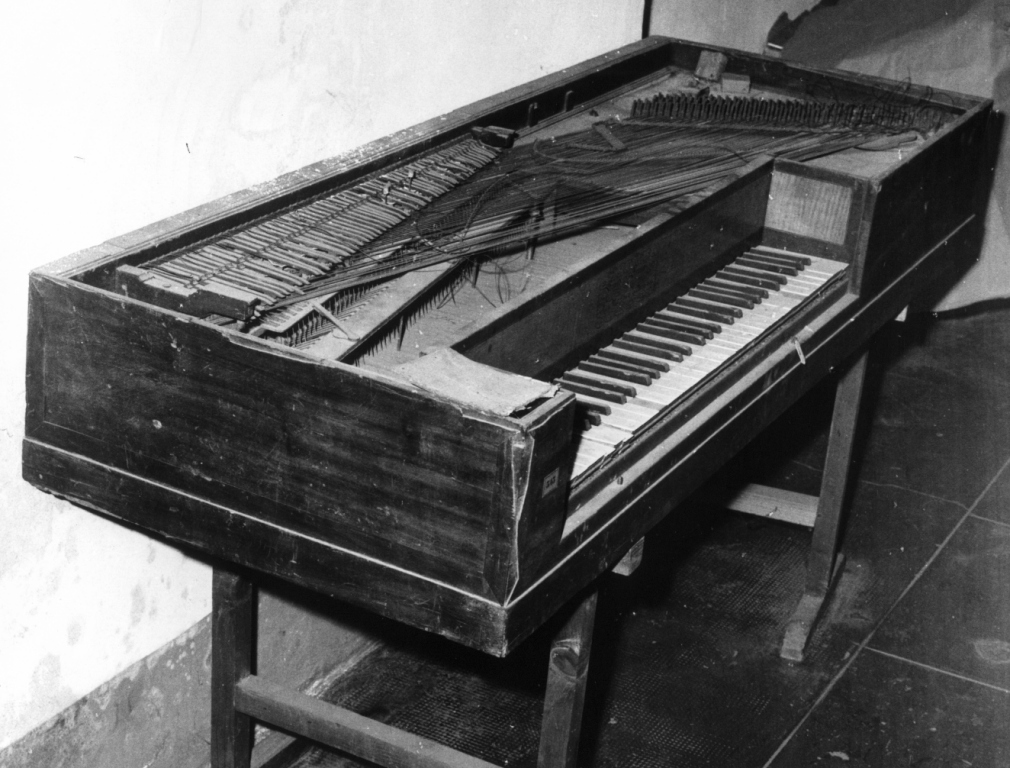 pianoforte - a tavolino di Erard frères (sec. XIX)