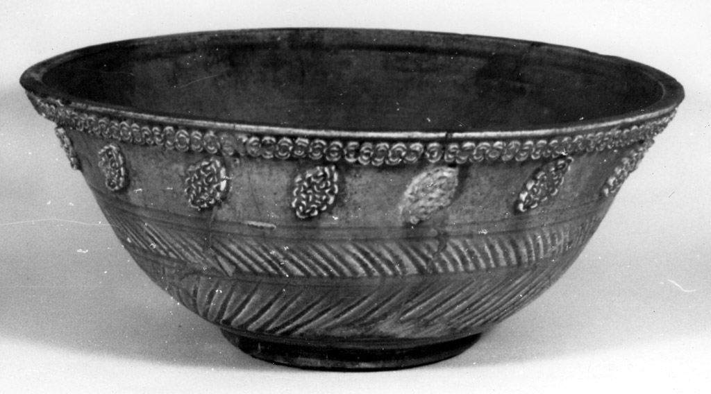 catino - manifattura persiana (prima metà sec. XIV)