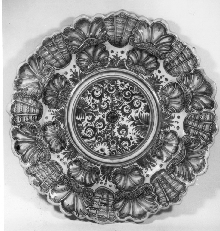 piatto - manifattura di Savona (fine sec. XVII)