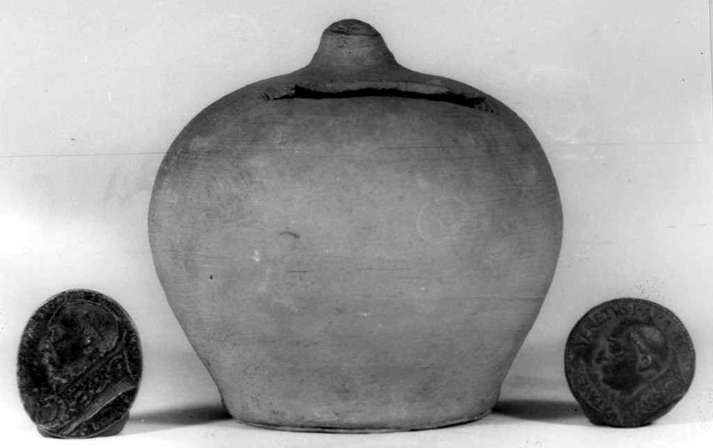 salvadanaio - manifattura romana (sec. XV)