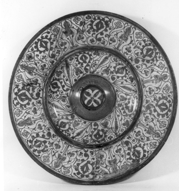 piatto da pompa - manifattura valenciana (fine/inizio secc. XVI/ XVII)
