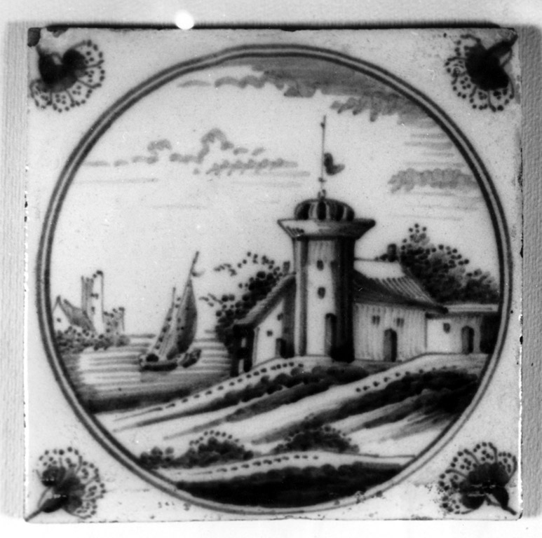 Paesaggio con costruzione con torre e mare con barche a vela (mattonella) - manifattura di Delft (prima metà sec. XVIII)