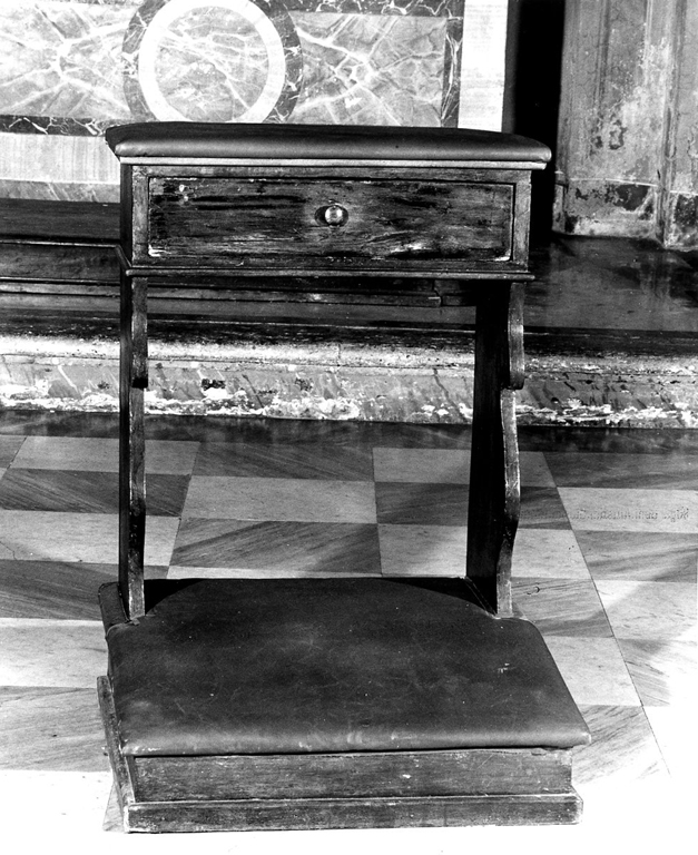 inginocchiatoio - ambito romano (sec. XIX)