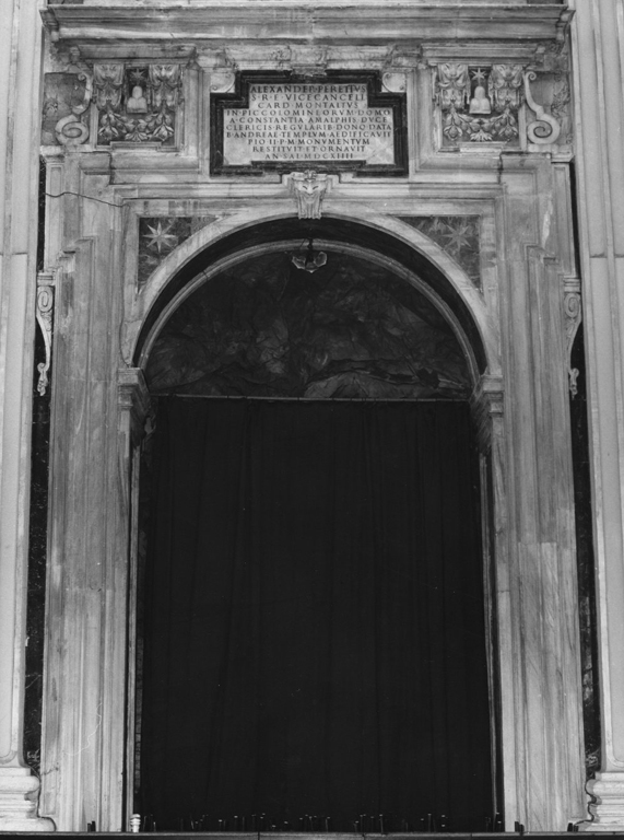 Pio II giacente sul sarcofago (rilievo) di Maestro di Pio II (sec. XV)