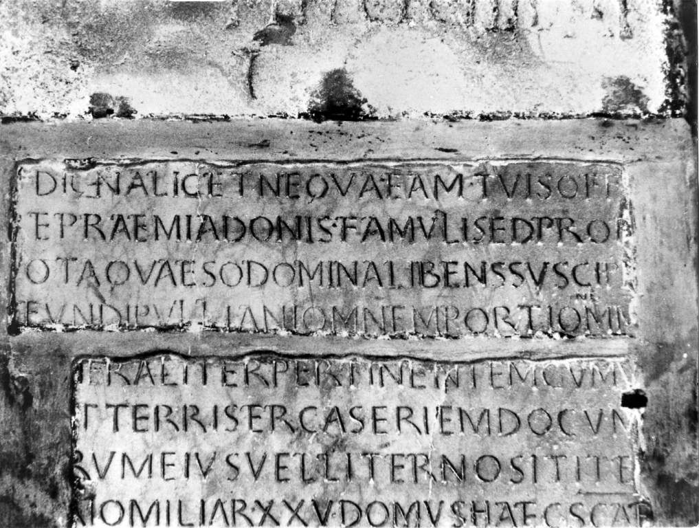 lapide tombale, frammento - ambito romano (sec. VII)