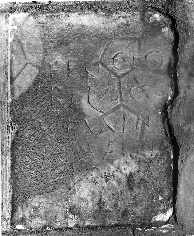 lapide tombale, frammento - ambito romano (secc. III/ IV)