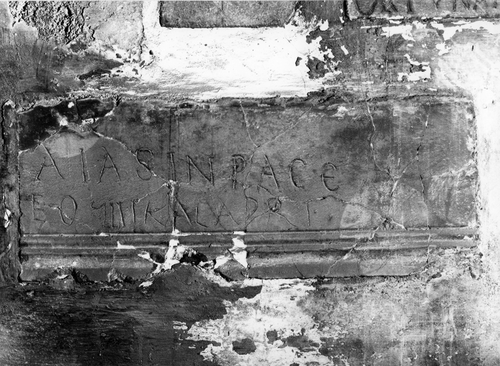 lapide tombale, frammento - ambito romano (secc. IV/ V)