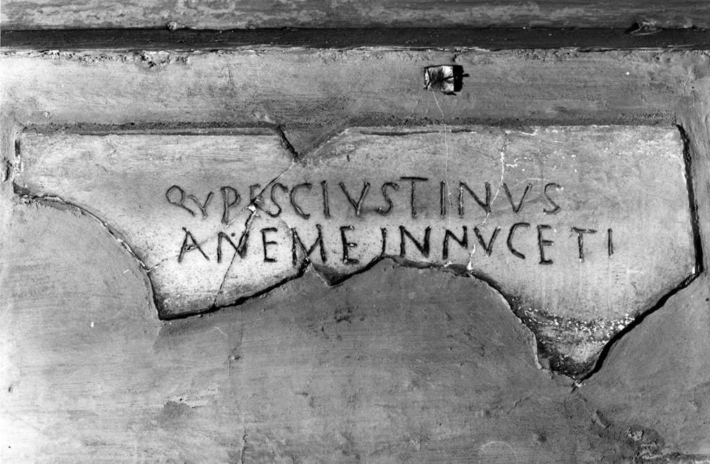 lapide tombale, frammento - ambito romano (sec. V)