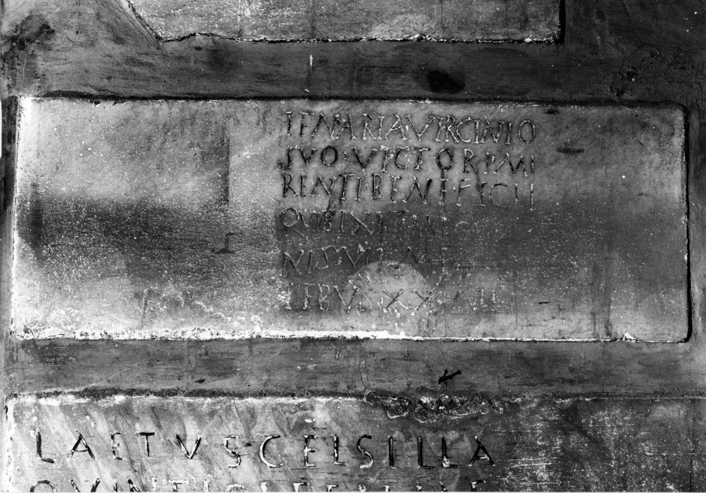 lapide tombale - ambito romano (sec. V)