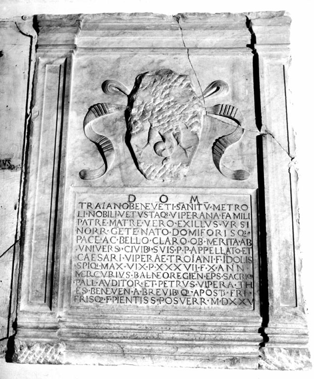 lapide tombale - ambito romano (sec. XVI)