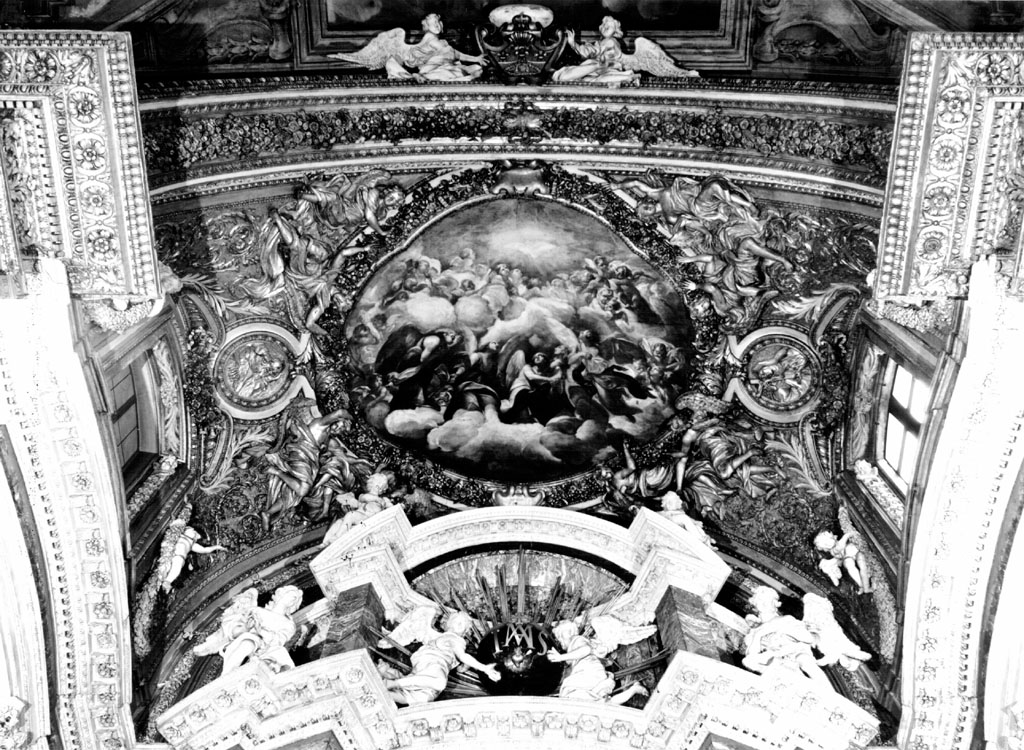 angeli reggicornice (rilievo) - ambito romano (sec. XVII)