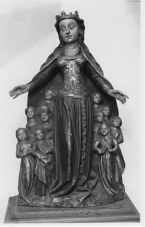 Madonna della Misericordia (gruppo scultoreo) - manifattura tedesca (sec. XVI)