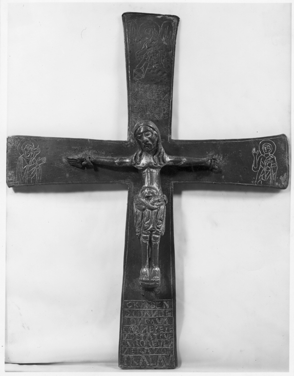 Cristo crocifisso, Madonna, San Giovanni, angelo con turibolo (recto); San Benedetto, tetramorfo (verso) (croce) - ambito Italia settentrionale (secc. XII/ XIII)