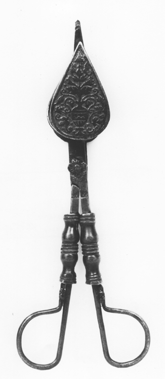 smoccolatoio - manifattura italiana (secc. XVI/ XVII)