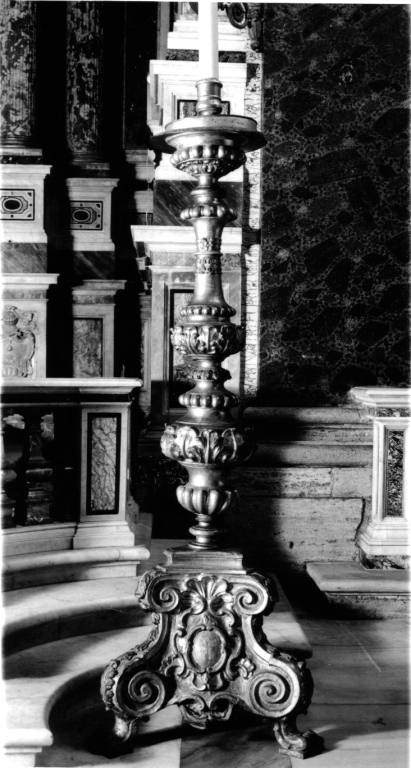 candelabro da chiesa, coppia - ambito romano (sec. XVIII)