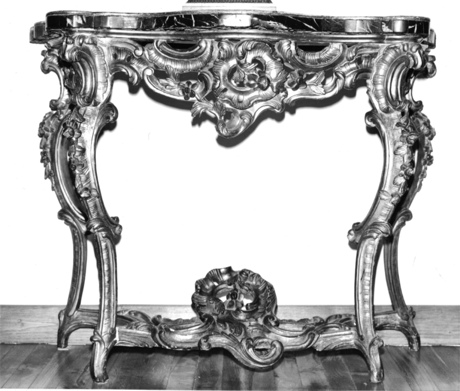 console - ambito romano (metà sec. XVIII)