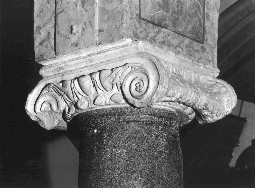 capitello ionico - ambito romano (terzo quarto sec. I)