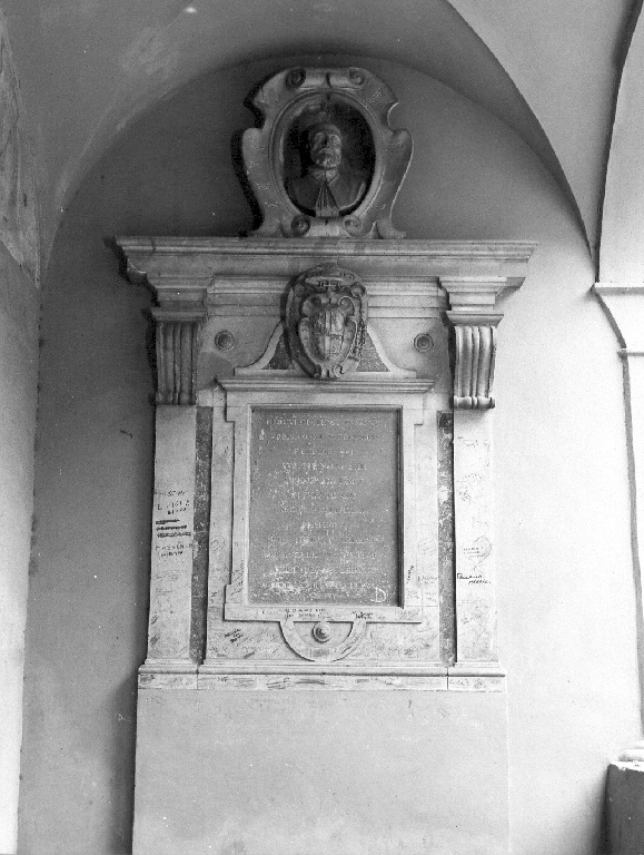 monumento funebre - ambito romano (sec. XVI)