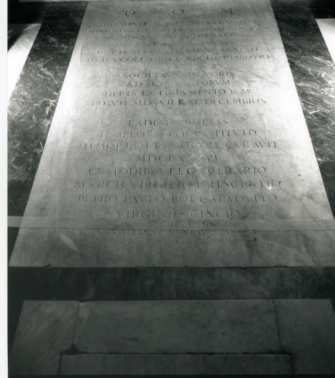 lapide tombale - ambito romano (sec. XVIII)