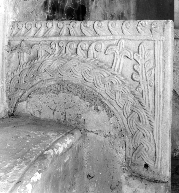 architrave di ciborio - ambito romano (sec. IX)
