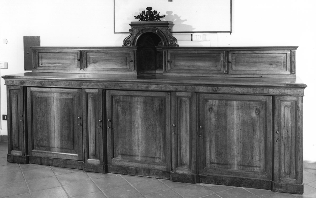 mobile da sacrestia, opera isolata - manifattura romana (sec. XIX)