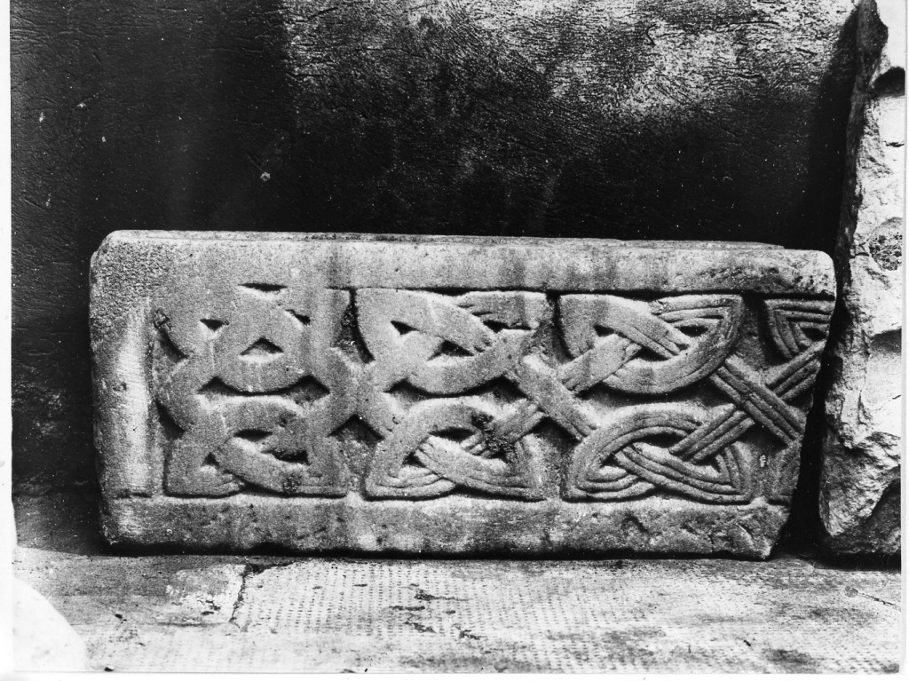 rilievo, frammento - ambito romano (secc. VII/ IX)