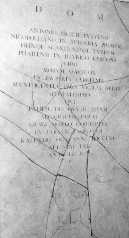 lapide tombale - ambito italiano (sec. XVIII)