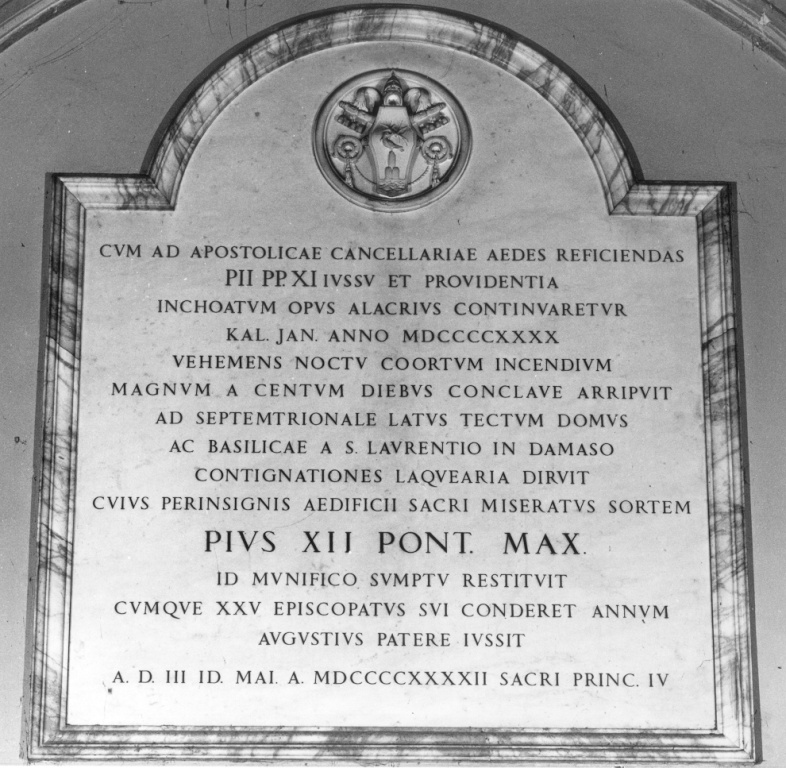 lapide celebrativa - ambito romano (sec. XX)