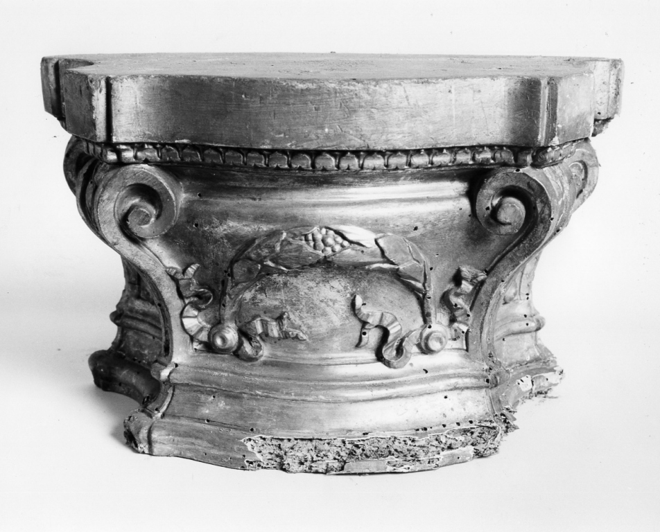 base - ambito romano (seconda metà sec. XVIII)