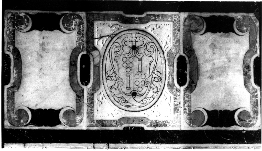 lapide tombale - ambito romano (sec. XVII)