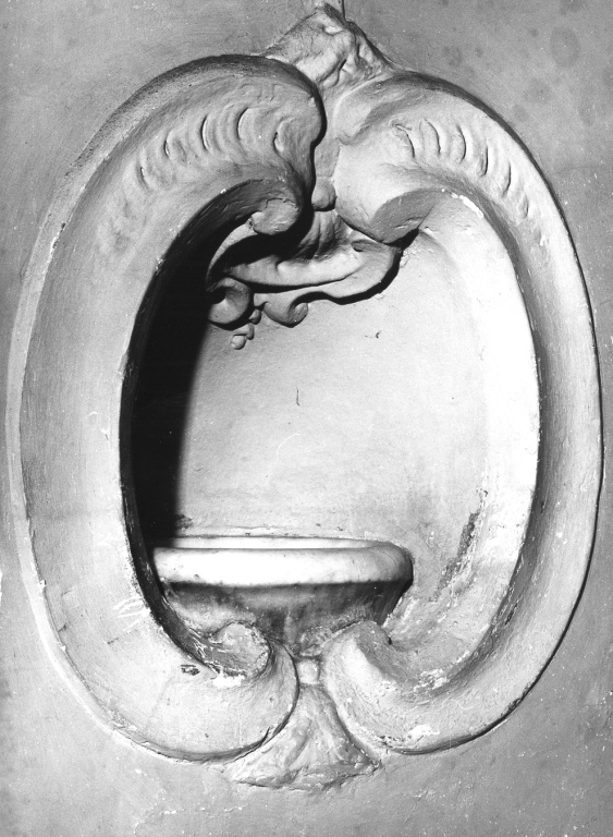 acquasantiera - ambito romano (sec. XVIII)