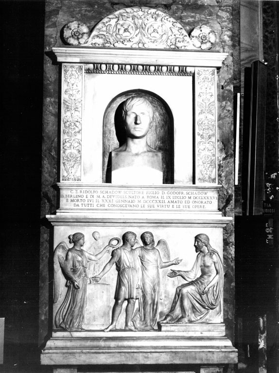 monumento funebre di Wolff Emilio (sec. XIX)