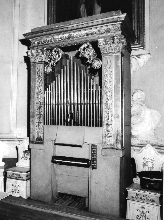 organo positivo di Worle Jaonnes Conradus (attribuito) (sec. XVIII)