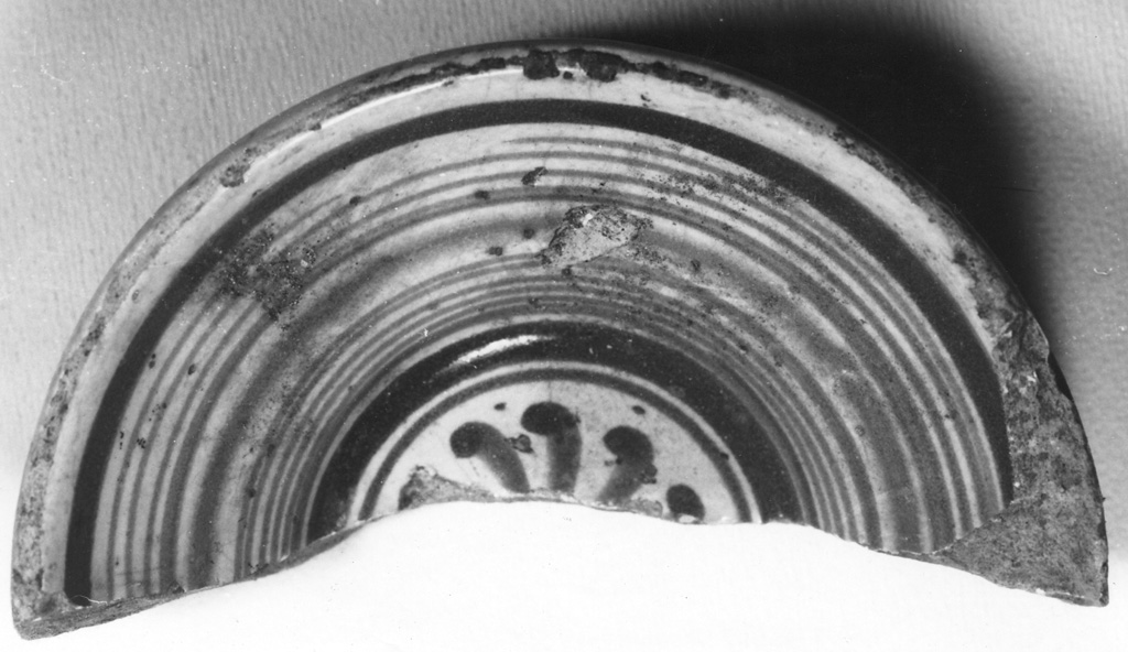 ciotola, frammento - manifattura romana (fine/inizio secc. XV/ XVI)