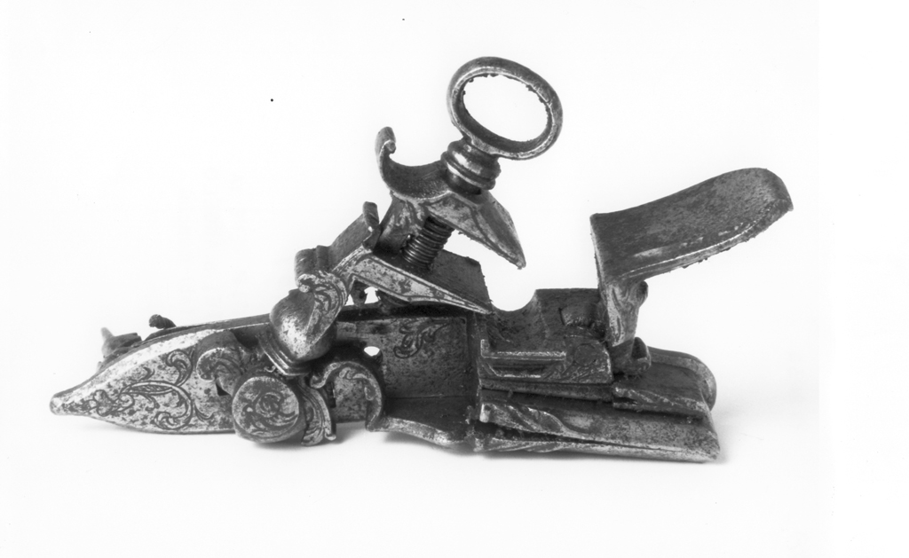 piastra di pistola - ambito Italia meridionale (fine sec. XVIII)