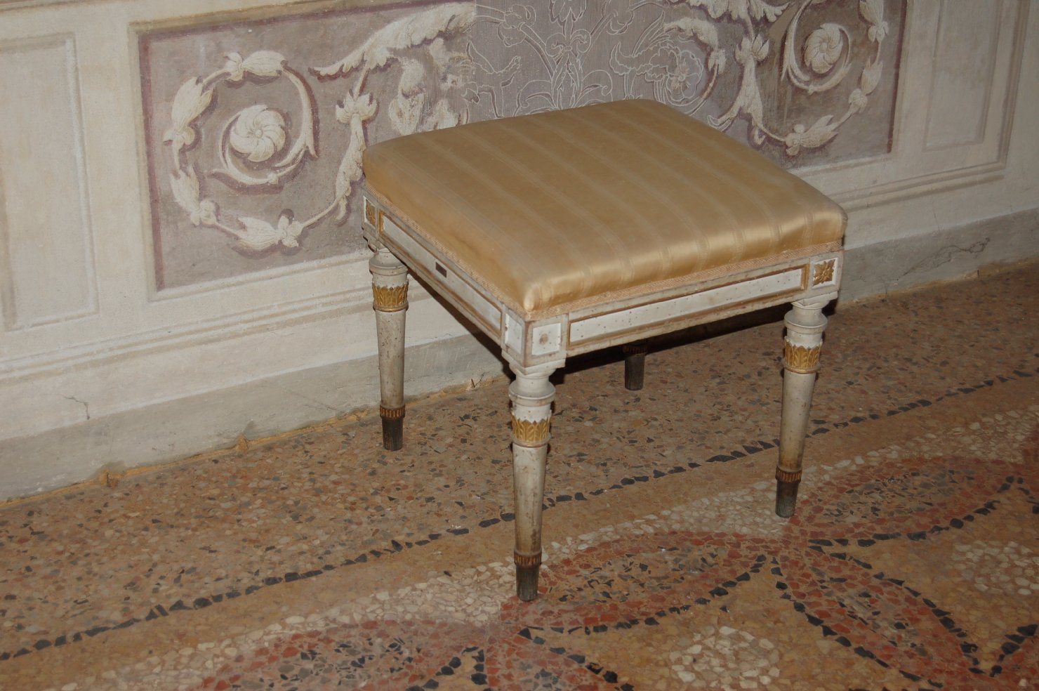 sgabello, serie - ambito lombardo (fine/inizio secc. XVIII/ XIX)