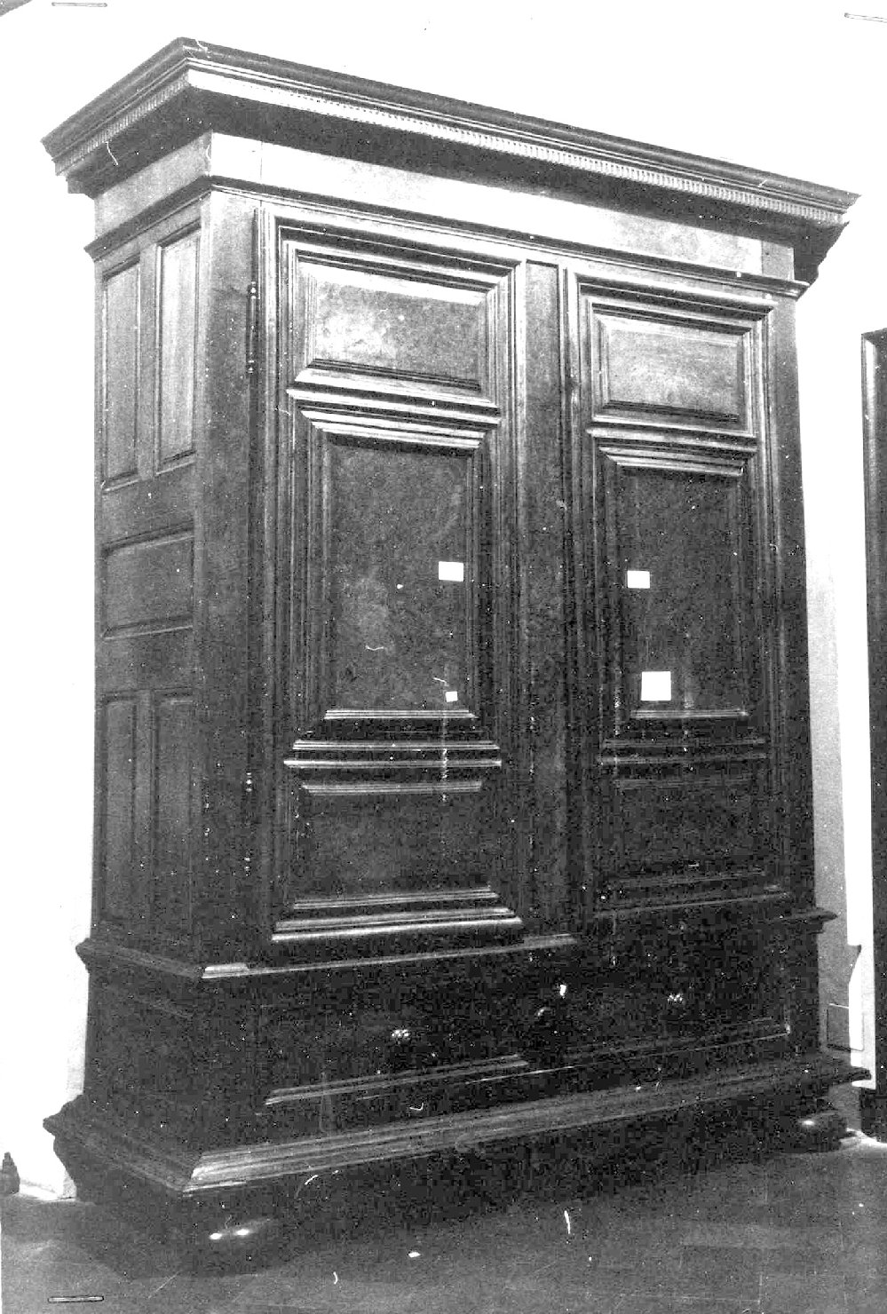 armadio, opera isolata - ambito Italia settentrionale (seconda metà sec. XIX)