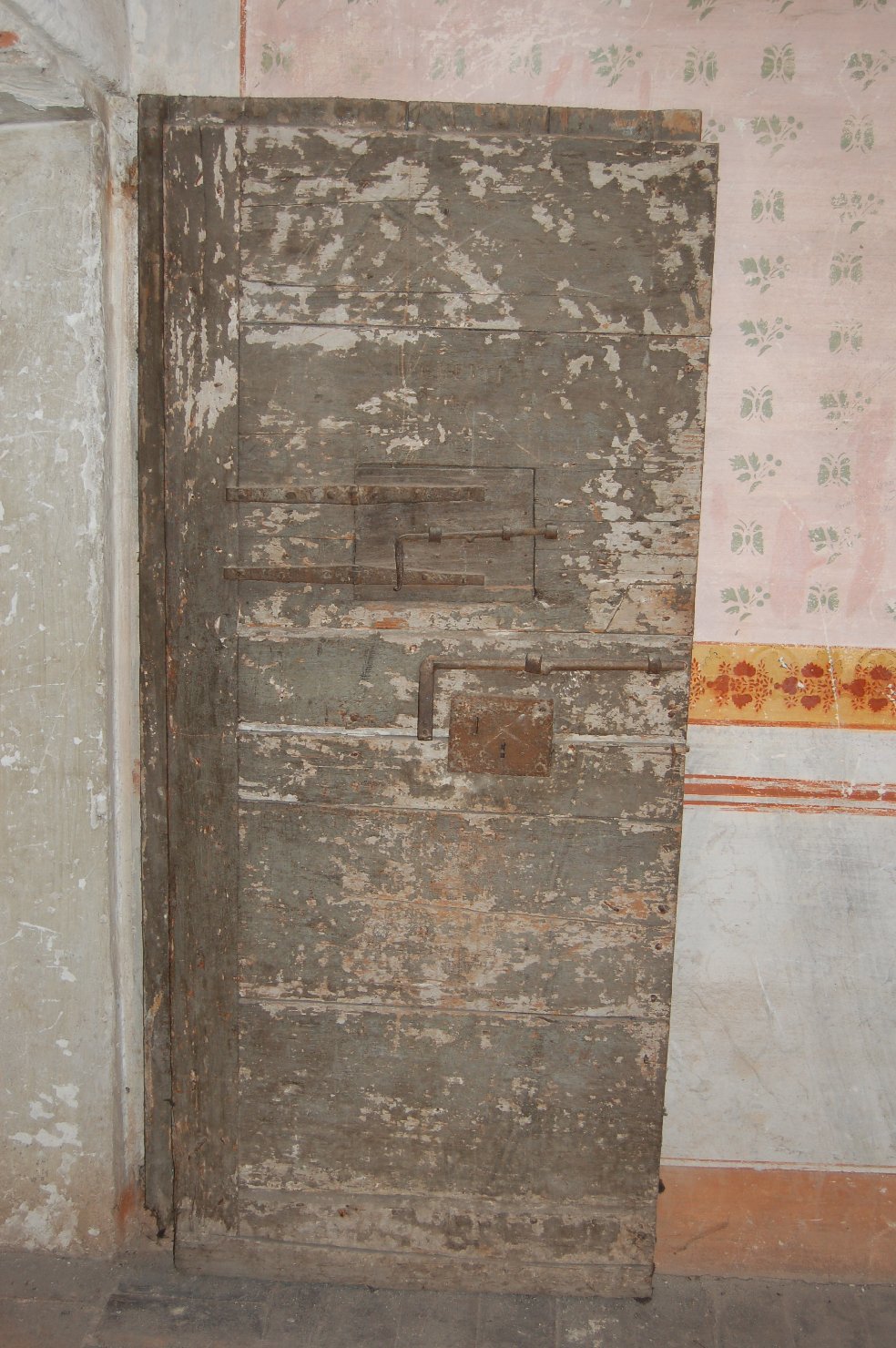 porta - ad un battente, opera isolata - produzione mantovana (sec. XIX)