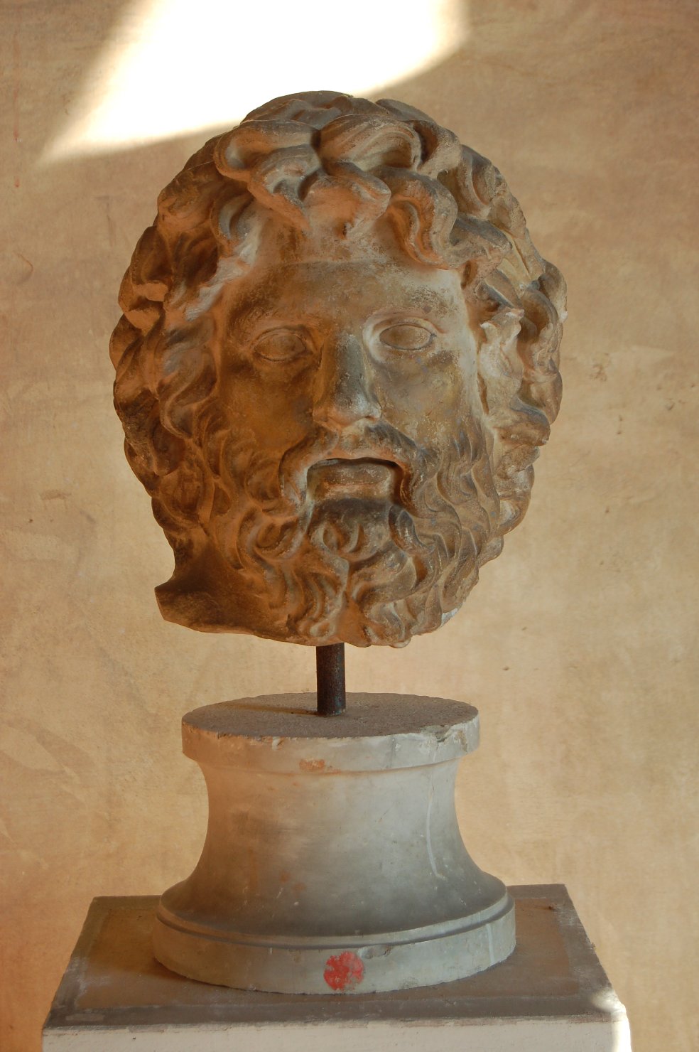 Giove (testa) (scultura, frammento) - arte romana (seconda metà sec. II)