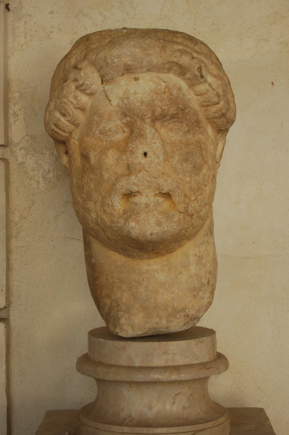 Adriano (testa) (scultura, opera isolata) - arte aulica romana antica (sec. II)